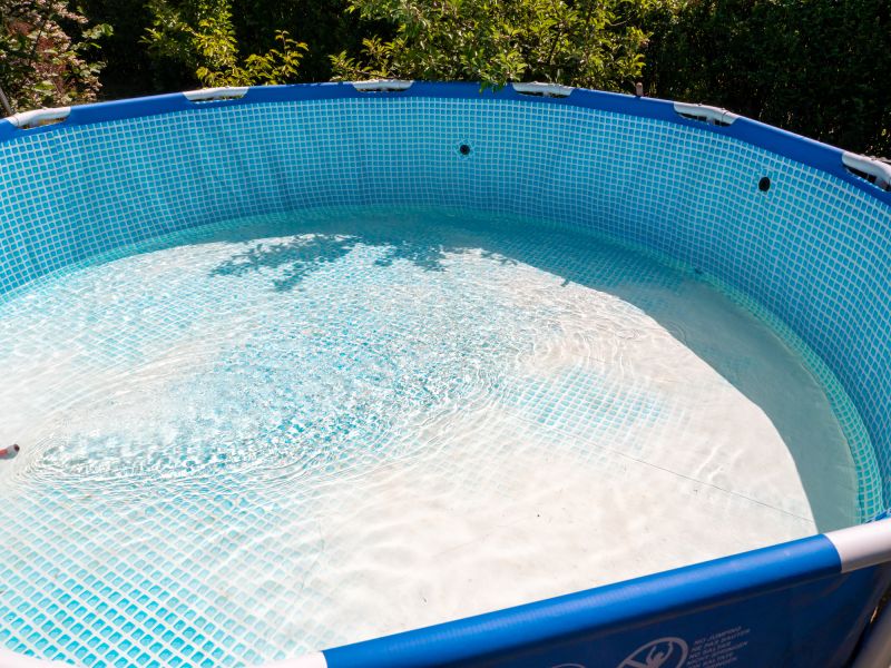 Liner Replacement: When It’s Time To Repair An Above Ground Pool